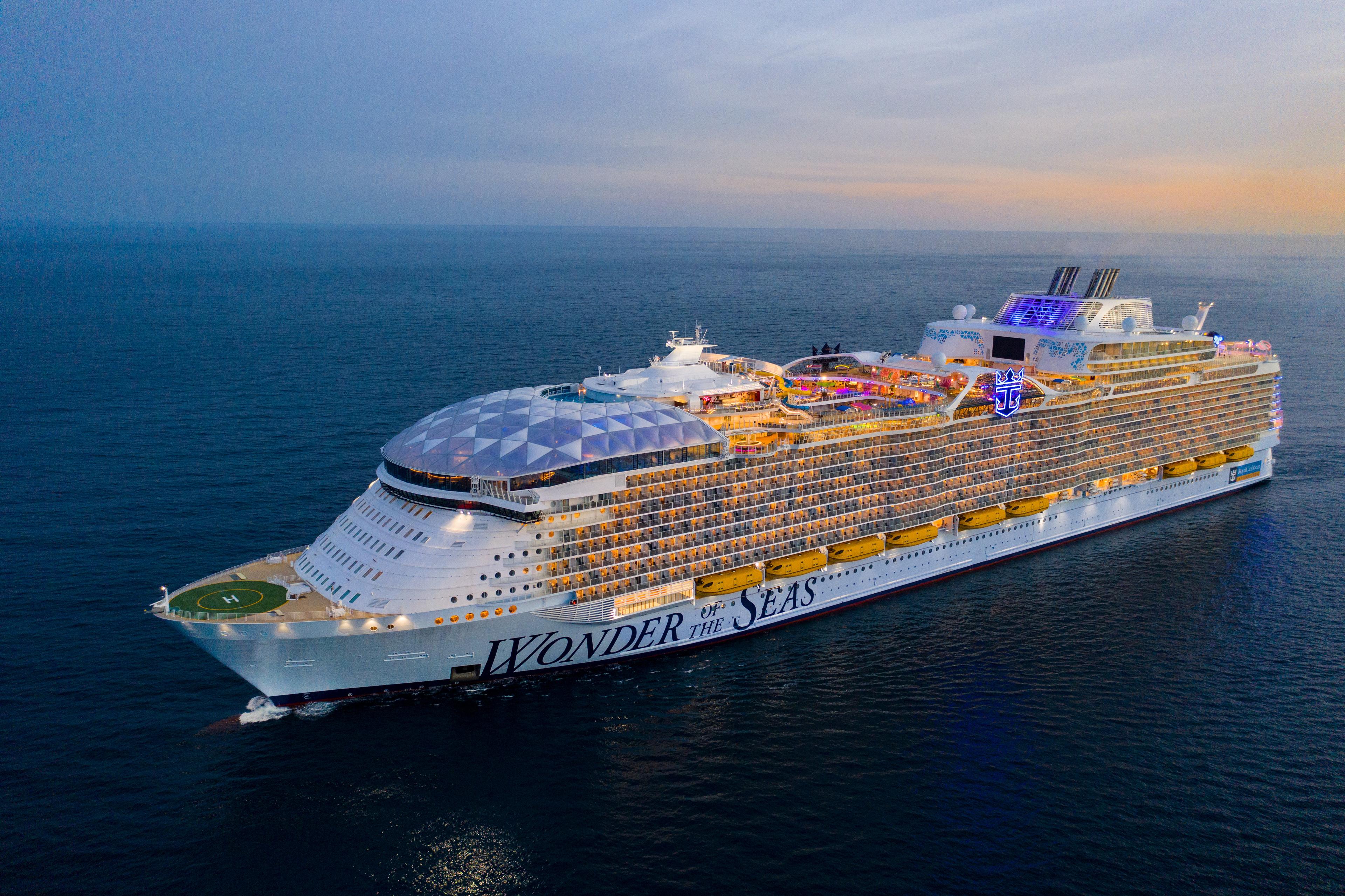 Caribbean Cruise 2025 background